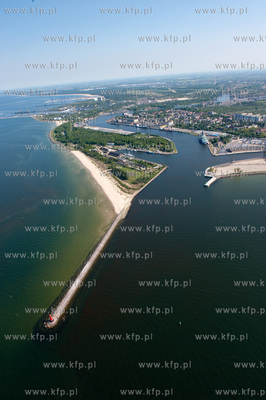 Port Gdańsk z lotu ptaka. 25.05.2009 fot. Kacper Kowalski...