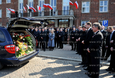 Pomorze zegna Macieja Plazynskiego, ktory zginal tragicznie...