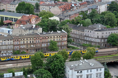 Wrzeszcz. Widok na wiadukt kolejowy przy ul. Dmowskiego...