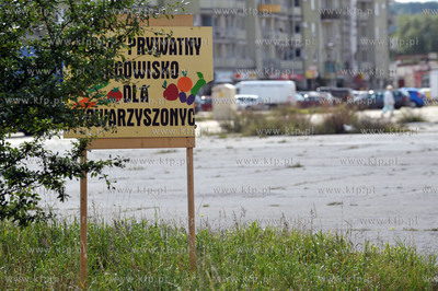 Gdańak Zaspa. Na dawnym pasie startowym obecnie al....