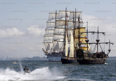 Zatoka Gdanska. Tall Ship Races. Wielka parada. Nz...