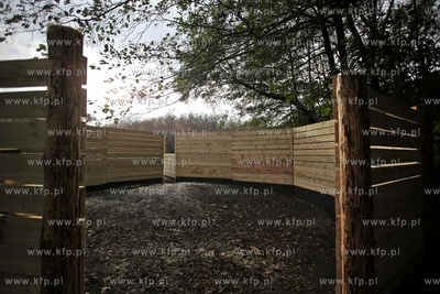 Gdansk. Park Reagana. Montaż odlowni dzikow.
05.11.2012
fot....