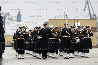 Port Wojenny w Gdyni Oksywie. Rozformowanie dowodztwa...