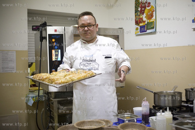 Gdańsk. Szkoła Podstawowa nr 44. Pierwsza kolacja...