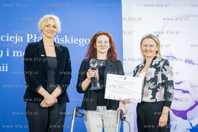 Muzeum Emigracji w Gdyni. Nagrody im. Macieja Płażyńskiego...