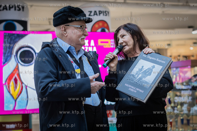 Centrum Handlowe Manhattan. Premiera albumu "Fot. Zbigniew...