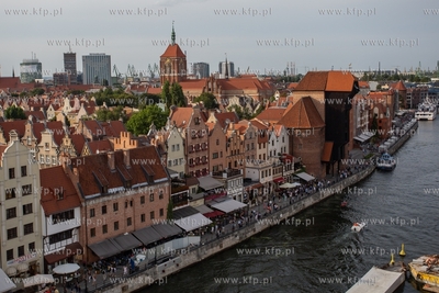 Gdańsk, Panorama Gdańska. Widok z Wyspy Spichrzów....