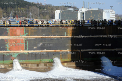 Ostatnie wodowanie w Stoczni Gdynia SA. 196-metrowy...