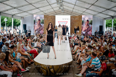 Sopot Art & Fashion Week.
Nz pokaz marki Guess
09.08.2013
fot....