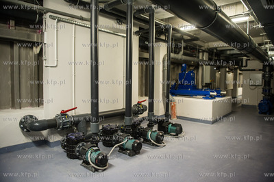 Pruszcz Gdanski. Uroczyste otwarcie krytej
plywalni...