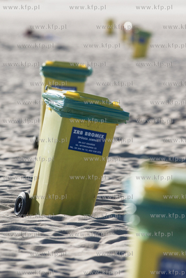 Gdansk. Letni wypoczynek na plazy miejskiej Stogi....