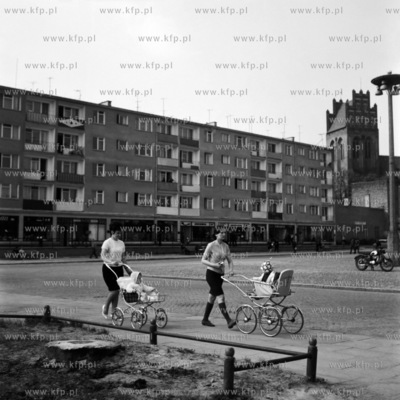 Na spacerze.
05.1967
0000742z_maj1967
Fot. Zbigniew...