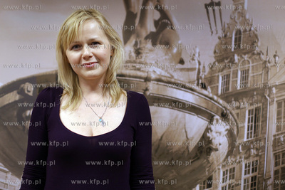 Galeria Baltycka. Spotkanie w EMPIK-u,  z aktorami...