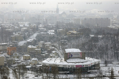 Zimowa panorama Gdyni z apartamentowca Sea Towers....