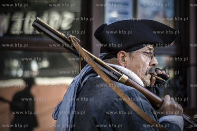 Gdansk. Wyspa Olowianka. Do abordazu - rekonstrukcja...