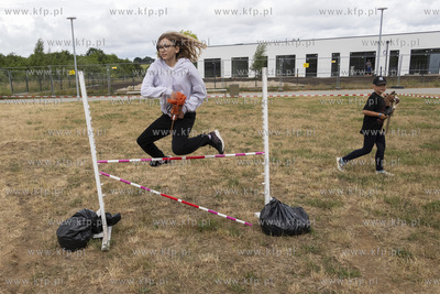 Zawody PONY CUP 2023 HOBBYHORSE przed Urzędem Gminy...