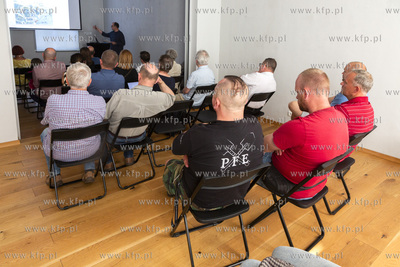 Wykład dr hab. Radosława Biskupa, pracownika naukowego...