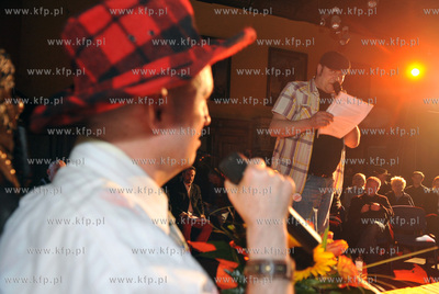 Benefis Fajnego Czlowieka czyli 25 lat pracy artystycznej...