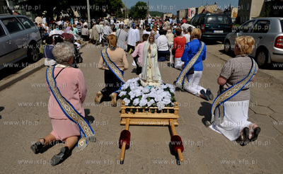 Uroczystosci i procesja Bozego Ciala w parafii sw....