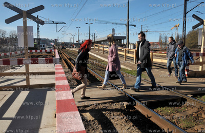 Gdansk Wrzeszcz. Tymczasowe przejscie przez tory na...