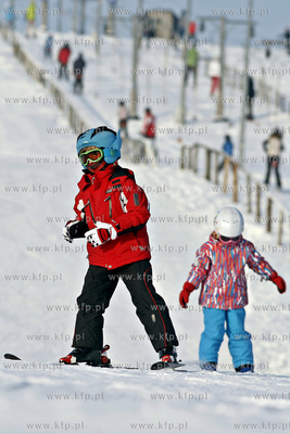 Stok narciarski w Trzepowie w okolicach Przywidza.28.01.2012fot....