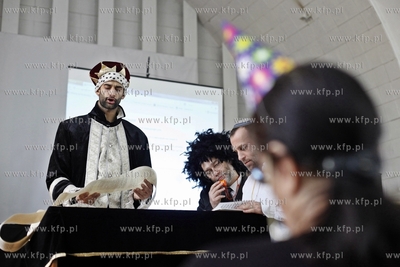Gdansk. Synagoga przy ul. Partyzantow. Purim - karnawal...