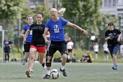 Gdansk Zaspa. Pilkarski turniej dzikich druzyn Do przerwy...