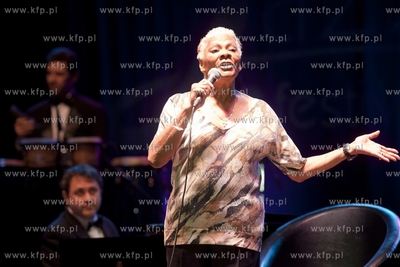 Ladies Jazz Festival. Koncert Dionne Warwick w Hali...