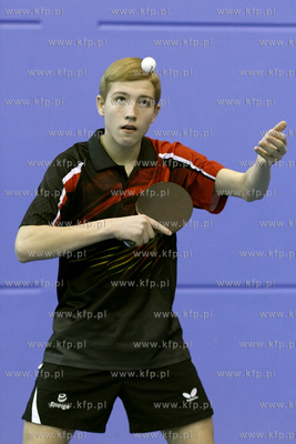 Tomasz Kotowski, tenisista stolowy. 18.11.2013 fot....