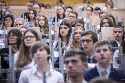 Uroczystość nadania Uniwersyteckiemu Liceum Ogólnokształcącemu...
