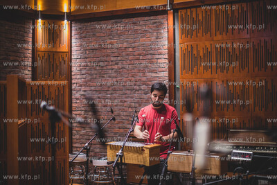 Zespół Remont Pomp wraz Mikołajem Trzaską i Adamem...
