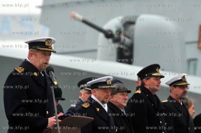 Polska Marynarka Wojenna przejmuje dowodzenie Stalego...