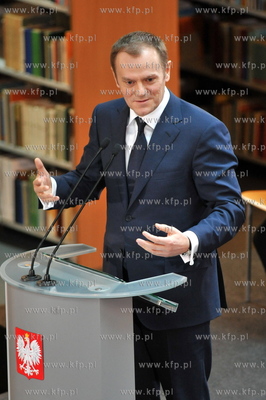 Obchody 40-lecia Uniwersytetu Gdanskiego. n/z premier...