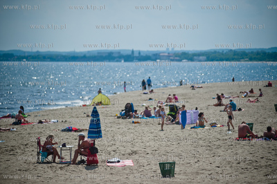 Gdynia. Niedzelne, sloneczne popoludnie na plazy w...