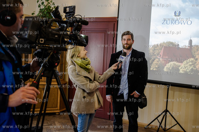 Restauracja Gryf w Zukowie. Promocja albumu Zukowo.
Nz...