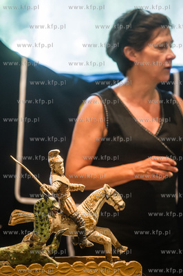 Muzeum Sopotu. Kuratorskie oprowadzanie po wystawie...