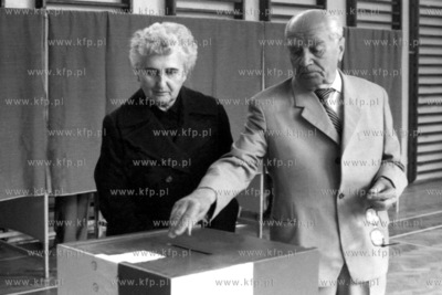 Pierwsze wolne wybory parlamentarne w Polsce - nz glosowanie...