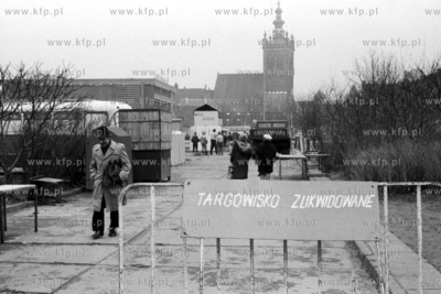 Likwidacja targowiska na placu pomiędzy ul. Heweliusza,...