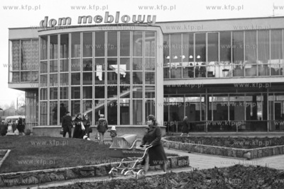 Dom Meblowy na Walach Jagiellonskich w Gdansku Srodmiesciu....