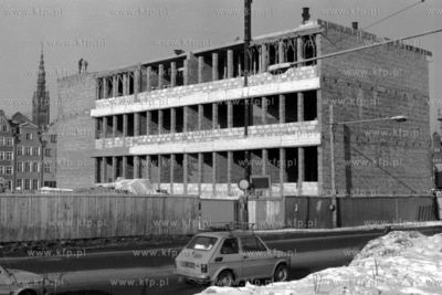 Budowa budynku ZUS na Chmielnej w Gdańsku. 
5.02.1986
1luty86_z.kosycarz_p8
Fot....