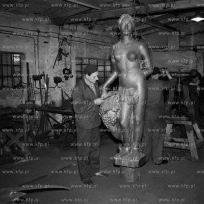 W pracowni konserwacji zabytków w Gdańsku.
1959
0008523z
Fot....