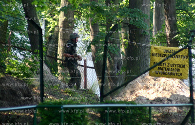 Arsenal amunicji znaleziony w poblizu plyty stadionu...