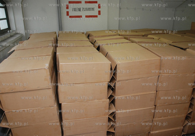 Gdynscy celnicy udaremnili przemyt 8 mln. papierosow...