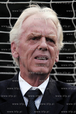 Otwarcie boiska pilkarskiego ze sztuczna nawirzchnia...