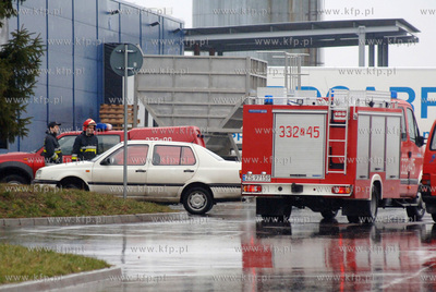 Koszalin. Trwa akcja strazakow w koszalinskiej firmie...
