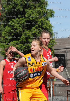 Gdynia reklamuje sie w Warszawie. Festyn w C.H. Zlote...