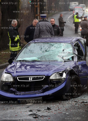 Ok. godz. 9 na wysokosci Kolibek Volkswagen T4 jadacy...