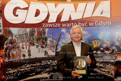 Teatr Muzyczny w Gdyni. Uroczysta sesja Rady Miasta...