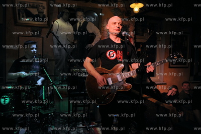 Sopot - klub Spatif. Koncert zespolu Apteka. 1.12.2010...