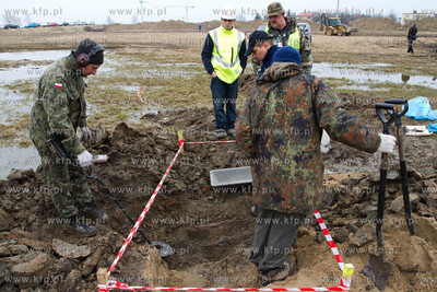 Gdansk. Rebiechowo. Szczatki niemieckiego zolnierza...